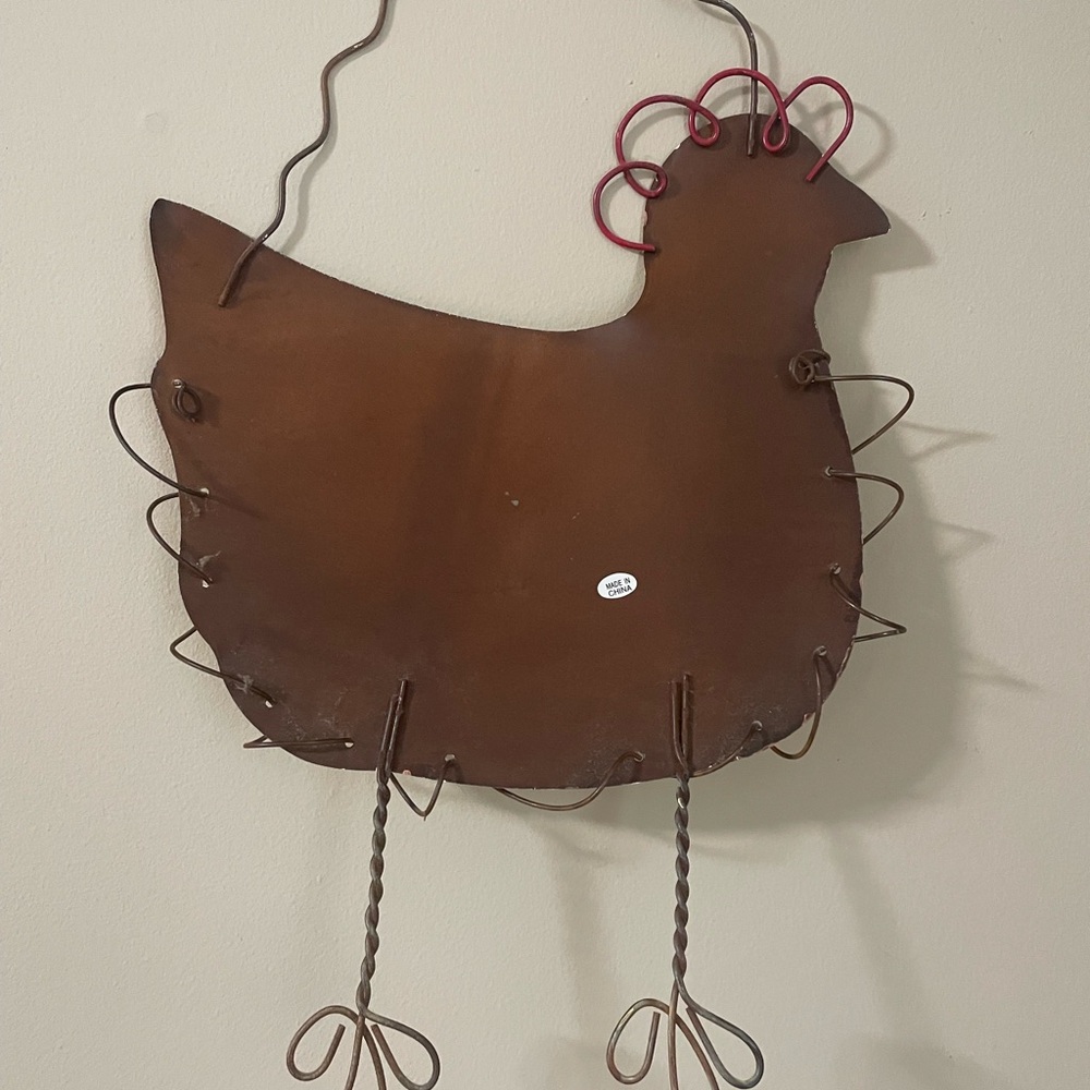 Metal Chicken Sign - Picture 2 of 4
